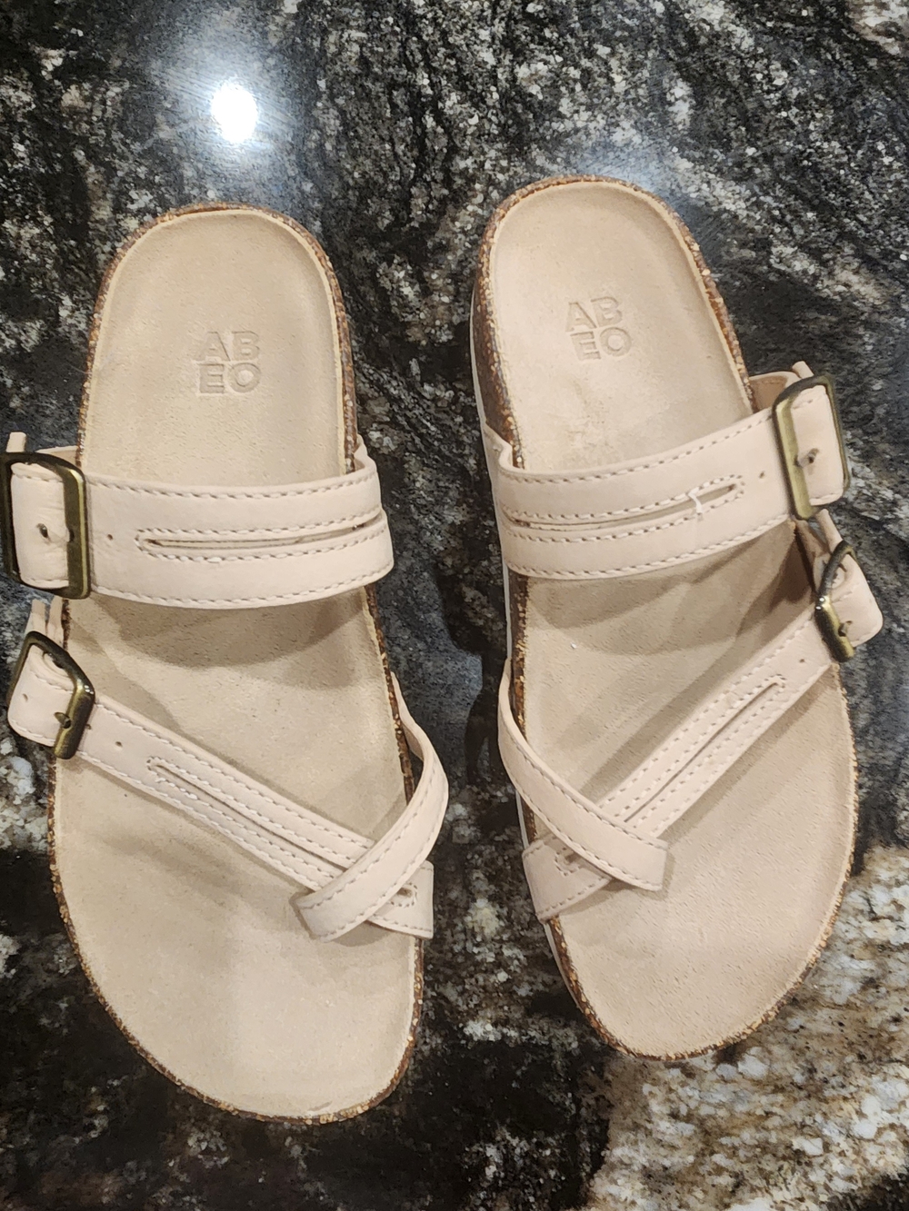 NEW Abeo Strappy Leather Slide Sandals - Picture 2 of 4